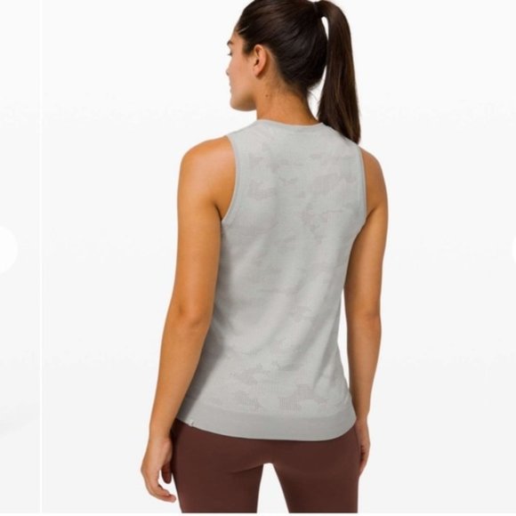 NWOT Lululemon Swiftly Breathe Tank - Picture 2 of 4